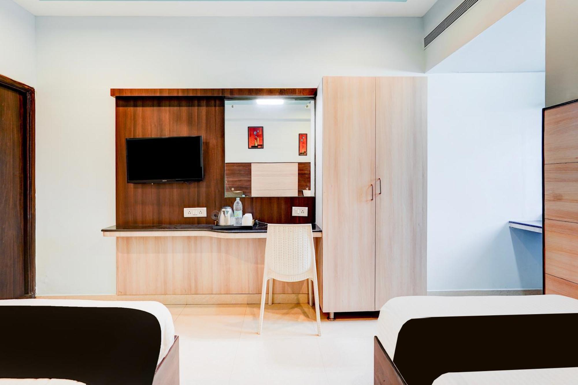 Super Townhouse Chennai Near Airport Formerly Sai Bala Budget Exterior photo